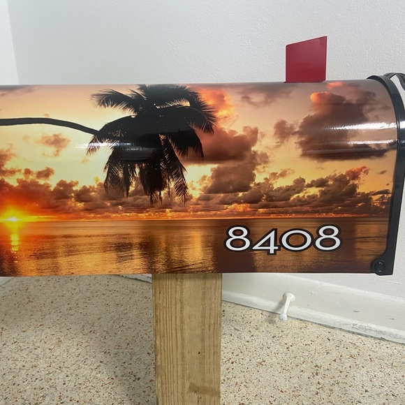 Custom Mailbox with beautiful Hawaiian sunset. Add your name & address optional. - Picture 11 of 11